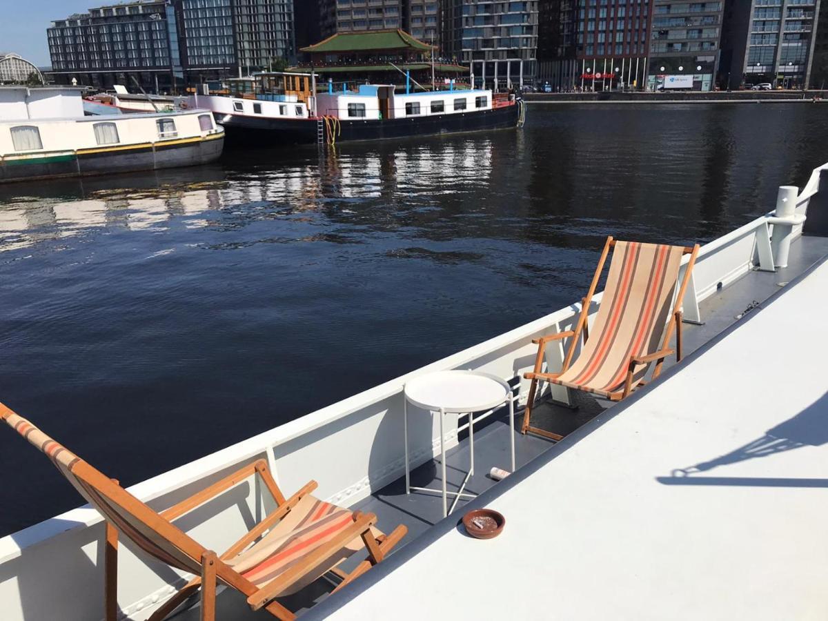 A304 Romantic Seaship In Top Center Amsterdam Exteriör bild